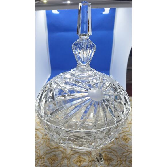 Bavarian Crystal 3-Footed Candy Dish w/Lid- Mint Vintage Condition - Picture 2 of 11